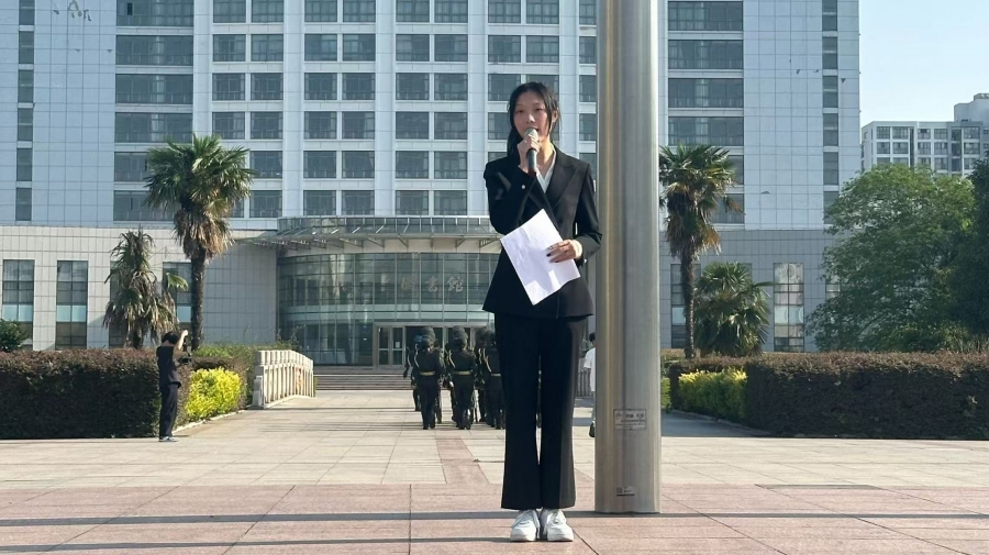 升旗仪式2.jpg