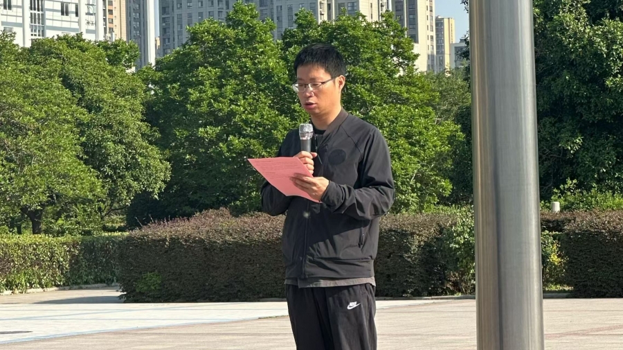 升旗仪式3.jpg